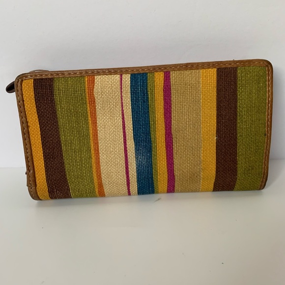 Relic Brand Collection Wallet - Picture 2 of 10